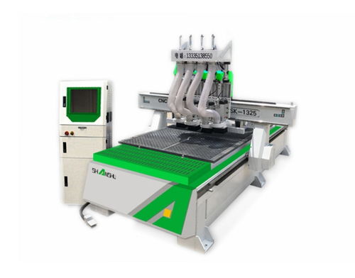 板式家具生產(chǎn)線中開(kāi)料機(jī)的關(guān)鍵作用與加工流程解析