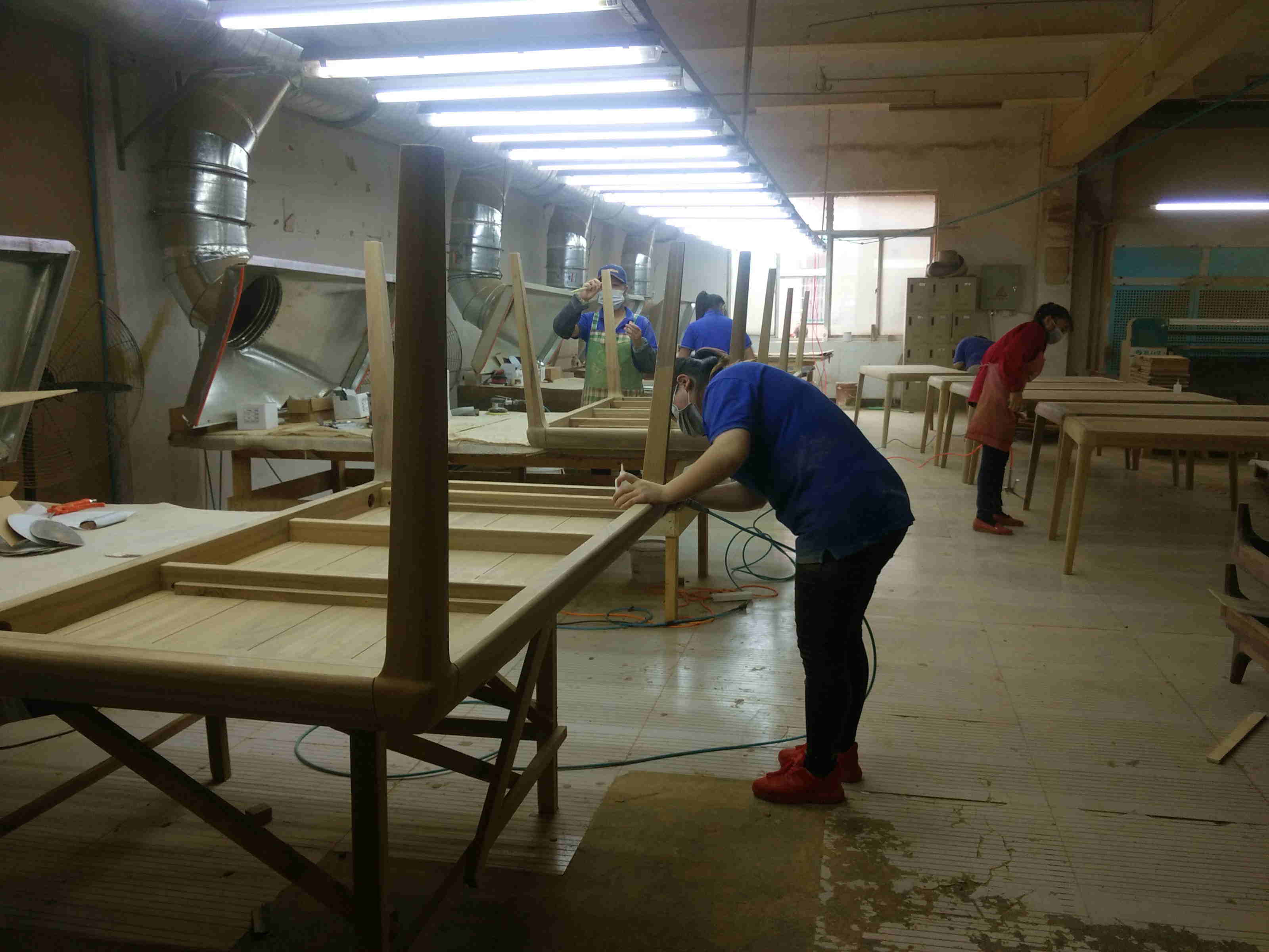 廣東群意家具 專(zhuān)注實(shí)木家具代加工與銷(xiāo)售的一站式服務(wù)