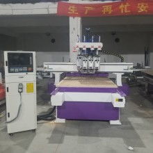 濟(jì)南市歷城區(qū)群輝數(shù)控設(shè)備廠 家具加工領(lǐng)域的專(zhuān)業(yè)設(shè)備供應(yīng)商